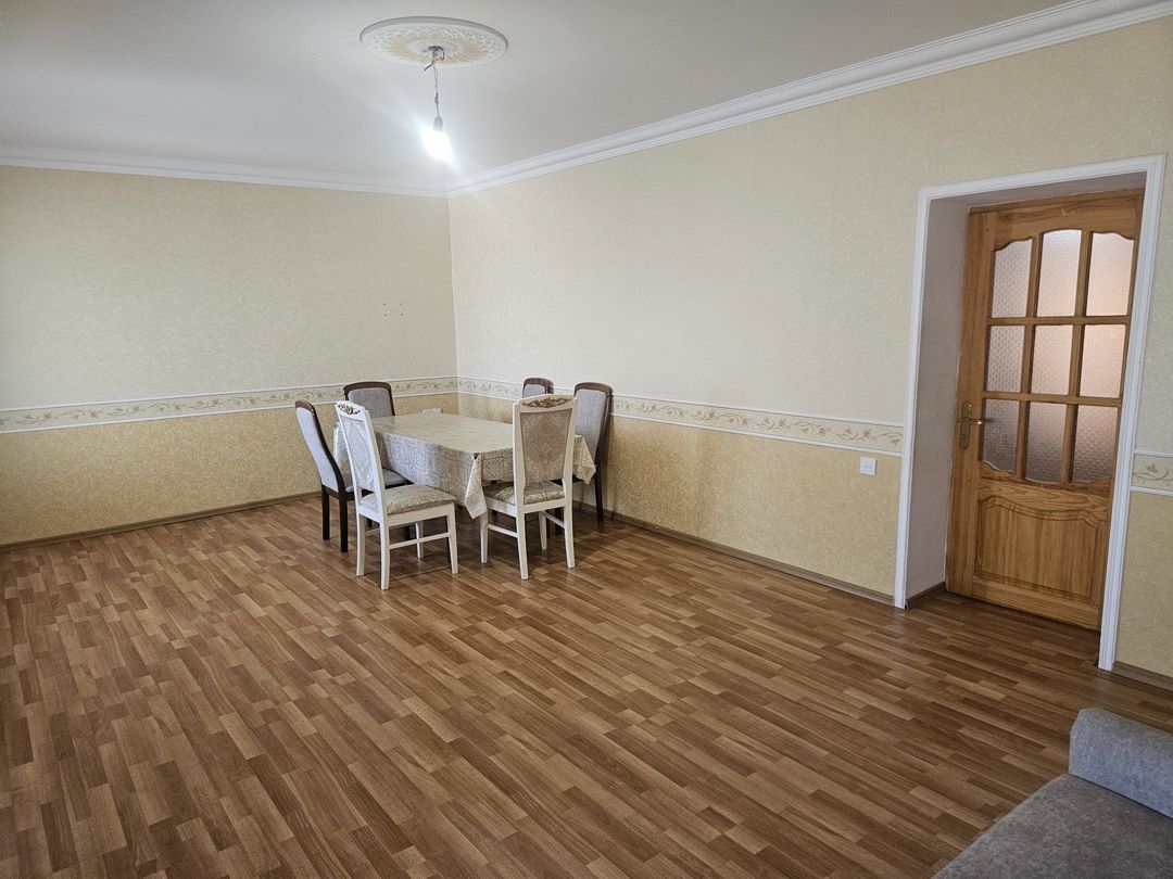 İcarəyə verilir 4 otaqlı köhnə tikili 105 m² — Mənzil, Bakı (2)