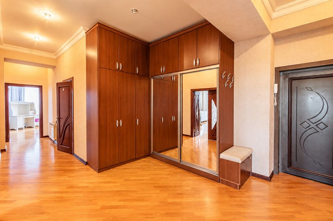 İcarəyə verilir 3 otaqlı yeni tikili 135 m² — Mənzil, Bakı (6)