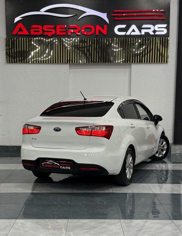 Kia Rio, 1.4 L, 2012 il, 281 000 km — Avtomobillər, Sumqayıt (12)