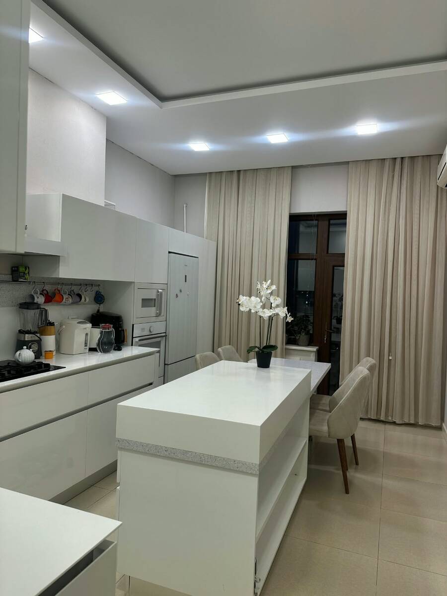 Satılır 5 otaqlı yeni tikili 200 m² — Mənzil, Bakı (7)