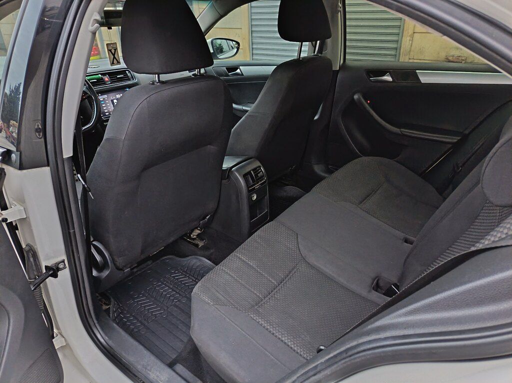 Volkswagen Jetta, 2.0 L, 2013 il, 230 000 km — Avtomobillər, Sumqayıt (9)