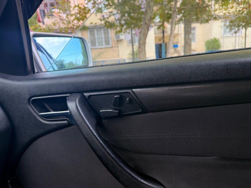 Mercedes C 200, 2.0 L, 2000 il, 303 560 km — Avtomobillər, Sumqayıt (8)