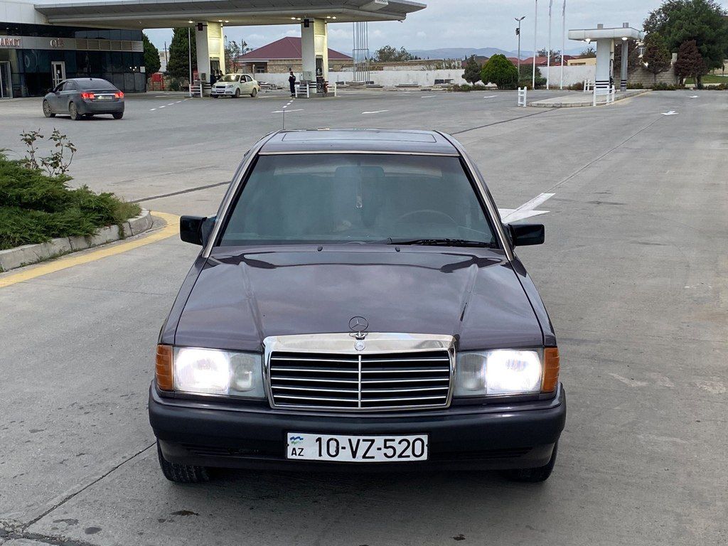 Mercedes 190, 2.0 L, 1990 il, 275 000 km 10-VZ-520 — Avtomobillər, Bakı (10)