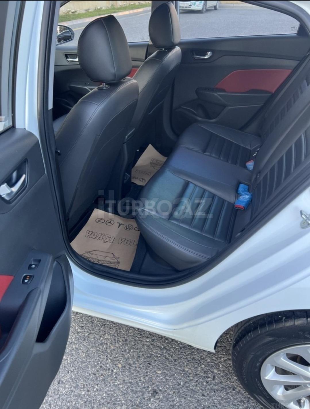 2021 Hyundai Accent, 2021, 132,000 km — Avtomobillər, Bakı (7)