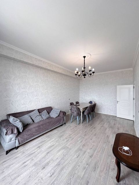 Satılır 9 otaqlı yeni tikili 90 m² — Bakı