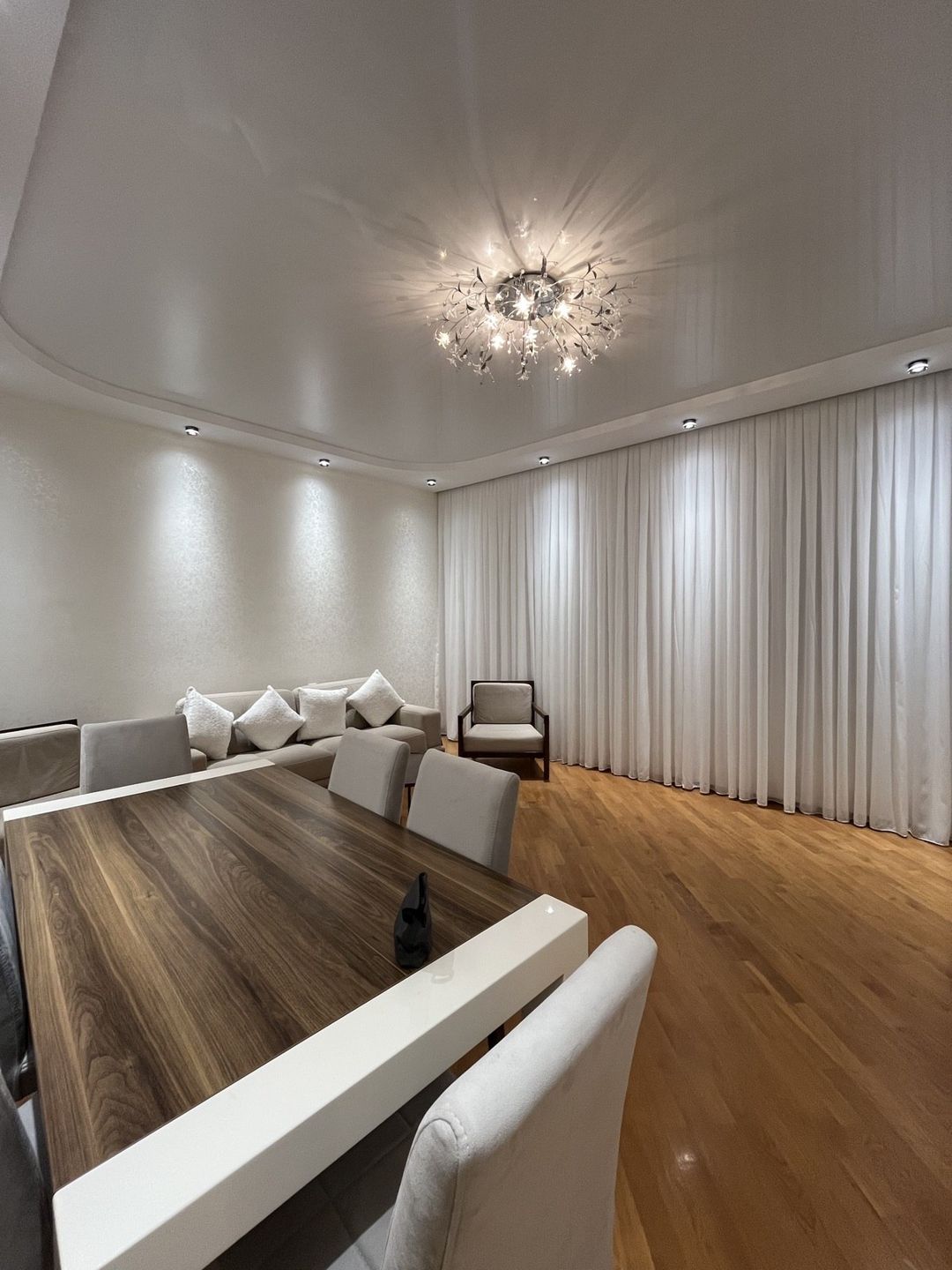 Satılır 4 otaqlı yeni tikili 130 m² — Mənzil, Bakı