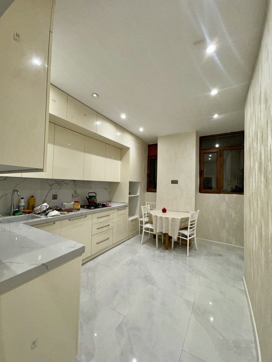 İcarəyə verilir 3 otaqlı köhnə tikili 100 m² — Mənzil, Bakı