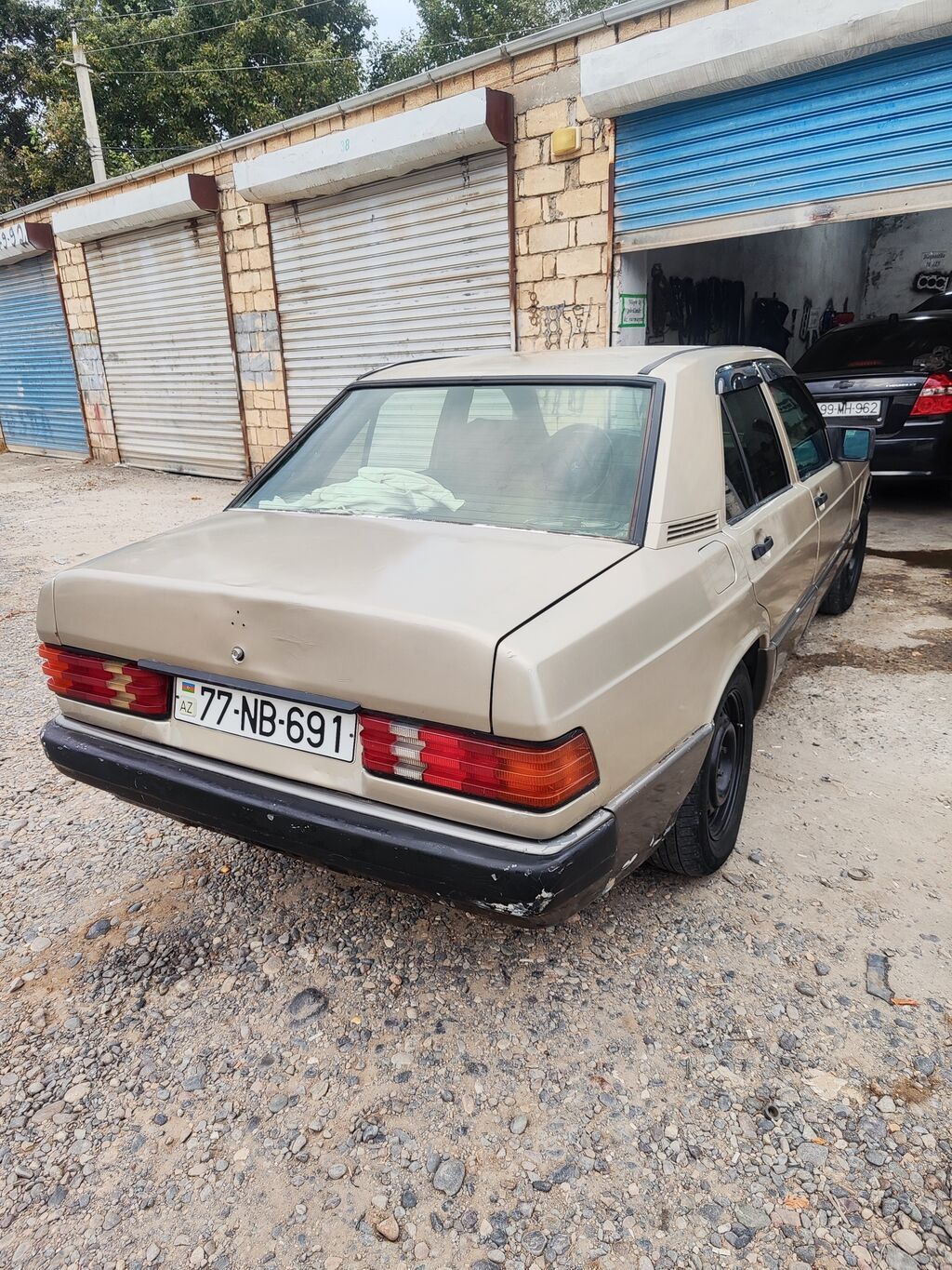 Mercedes-Benz 190 (W201) sedan - Korpus: 4 qapılı sedan 77-IB-691 — Avtomobillər, Bakı (8)