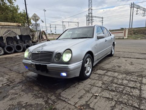 Mercedes E 230, 2.3 L, 1996 il, 450 000 km — Ağstafa