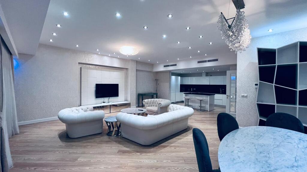 İcarəyə verilir 3 otaqlı yeni tikili 185 m² — Mənzil, Bakı (7)