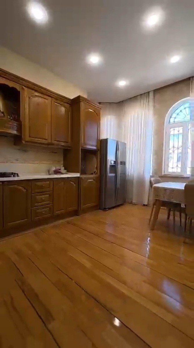 Satılır 12 otaqlı həyət evi/bağ evi 750 m² — Ev, villa, Bakı (6)