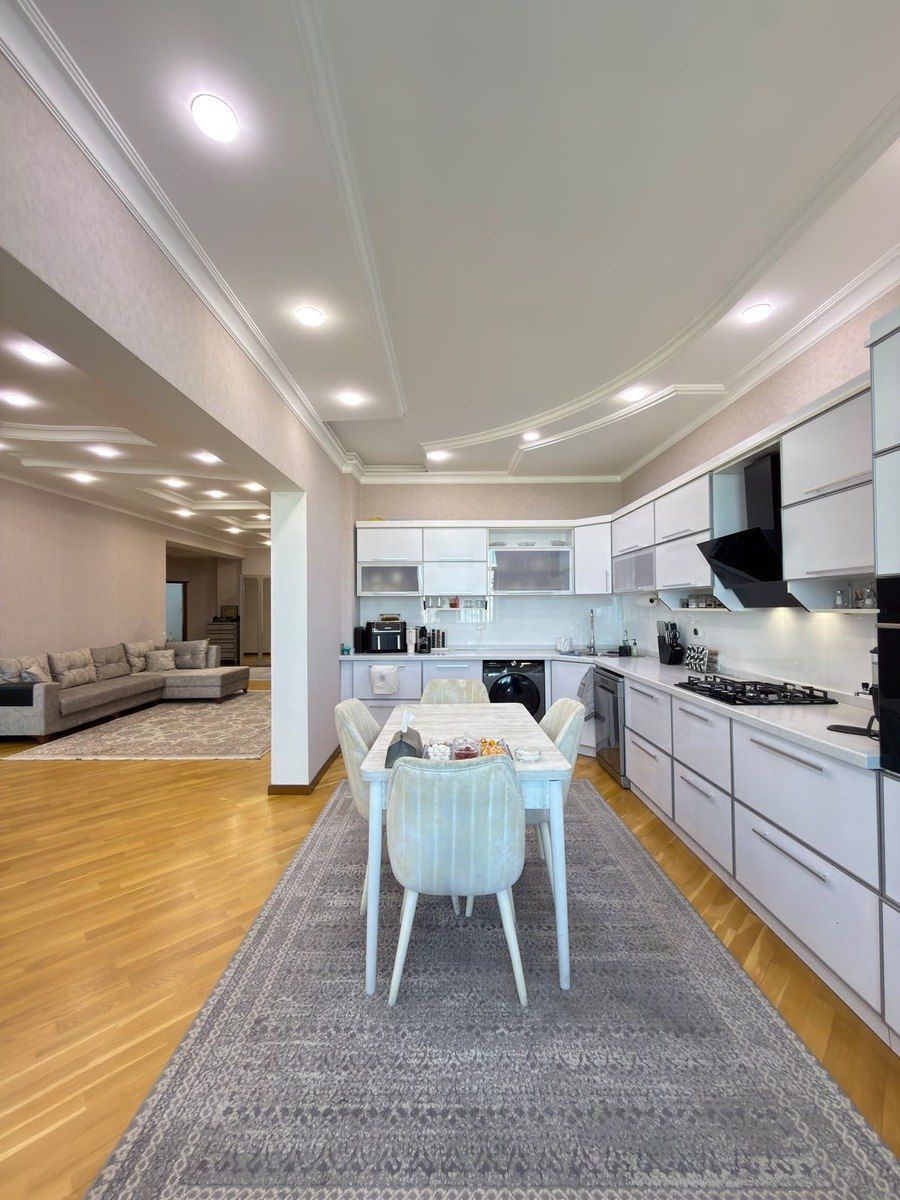 Satılır 4 otaqlı yeni tikili 210 m² — Mənzil, Bakı (10)