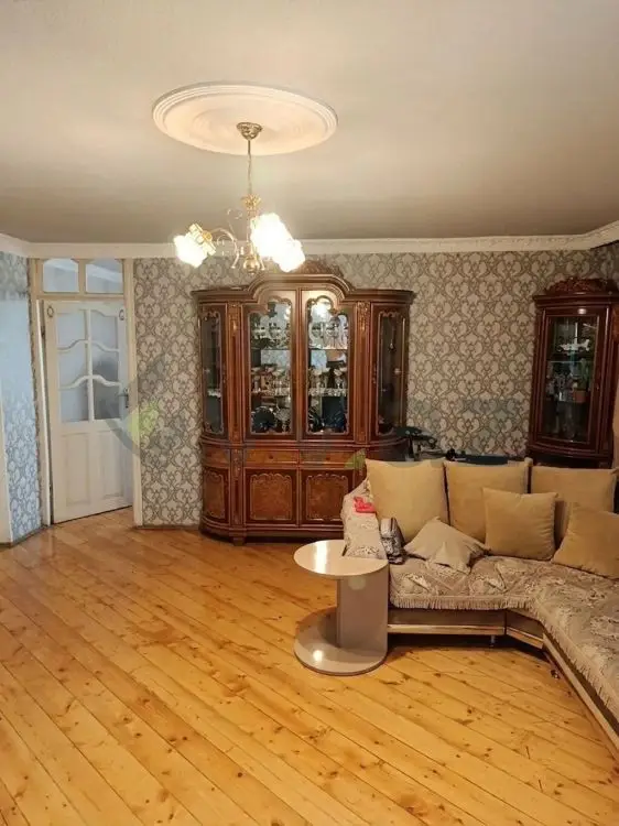 4 otaqlı mənzil Köhnə tikili Satılır, Gəncə — Gəncə