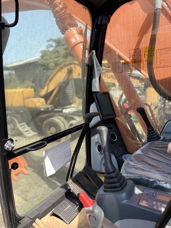 Tırtıllı Ekskavator "Lonkıng CDM6306", 2025 il — İnşaat texnikası, Bakı (11)