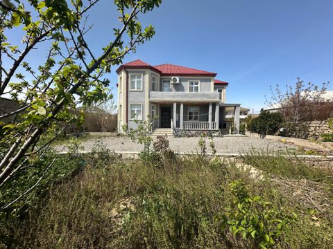 Satılır 8 otaqlı həyət evi/bağ evi 320 m² — Bakı