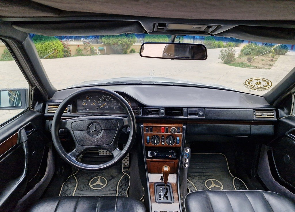 Mercedes E 220, 1993 il, 380000 km, 2.2 L 10-OL-619 — Avtomobillər, Bakı (6)