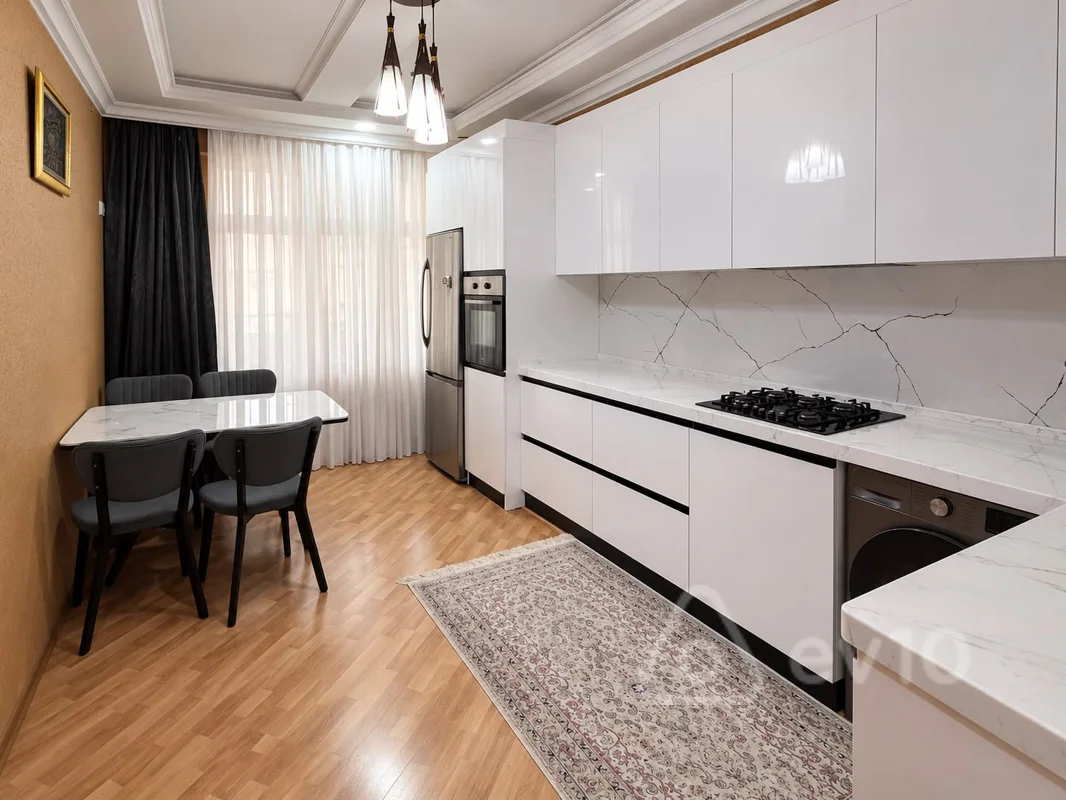3 otaqlı mənzil, 100 m², Məhəmməd Xiyabani küçəsi iCTİMAİ TV arxası — Bakı
