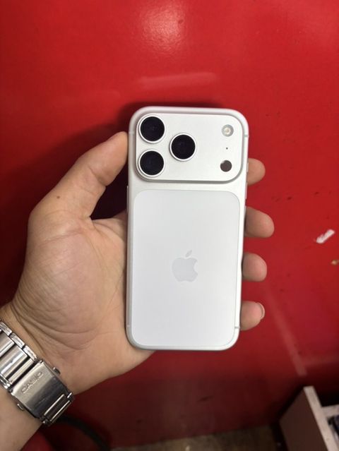 IPhone 17 Pro, 256 GB, Ağ — Bakı