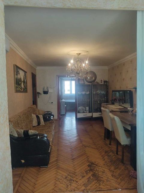 Satılır 3 otaqlı köhnə tikili 45 m² — Daire