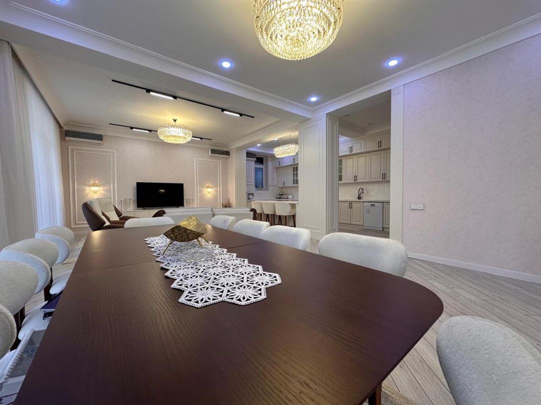 Satılır 8 otaqlı həyət evi/bağ evi 400 m² — Ev, villa, Bakı (4)