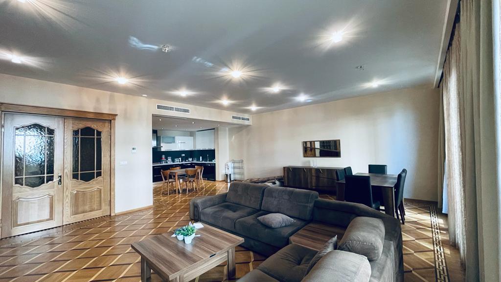 İcarəyə verilir 3 otaqlı yeni tikili 180 m² — Mənzil, Bakı (2)