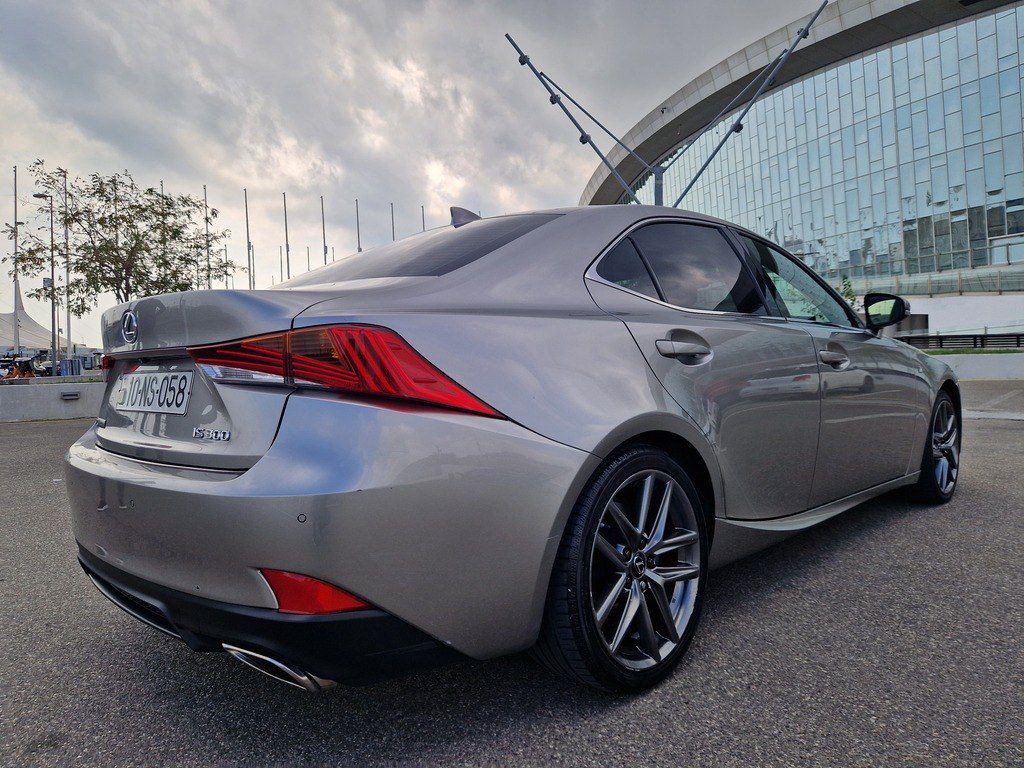 Lexus IS 200t, 2.0 L, 2019 il, 130 000 km 10-NS-058 — Avtomobillər, Bakı (6)