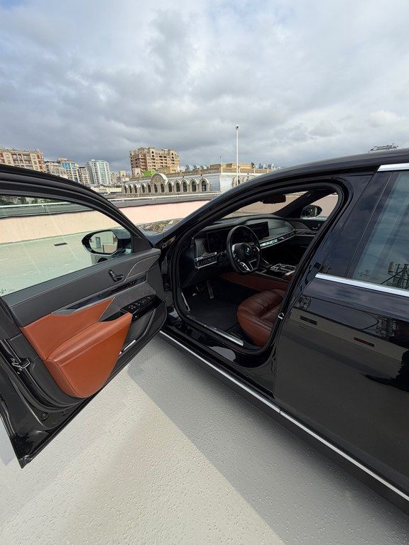 BMW 740, 3.0 L, 0.96 kWh, 2022 il, 72 000 km — Avtomobillər, Bakı (12)