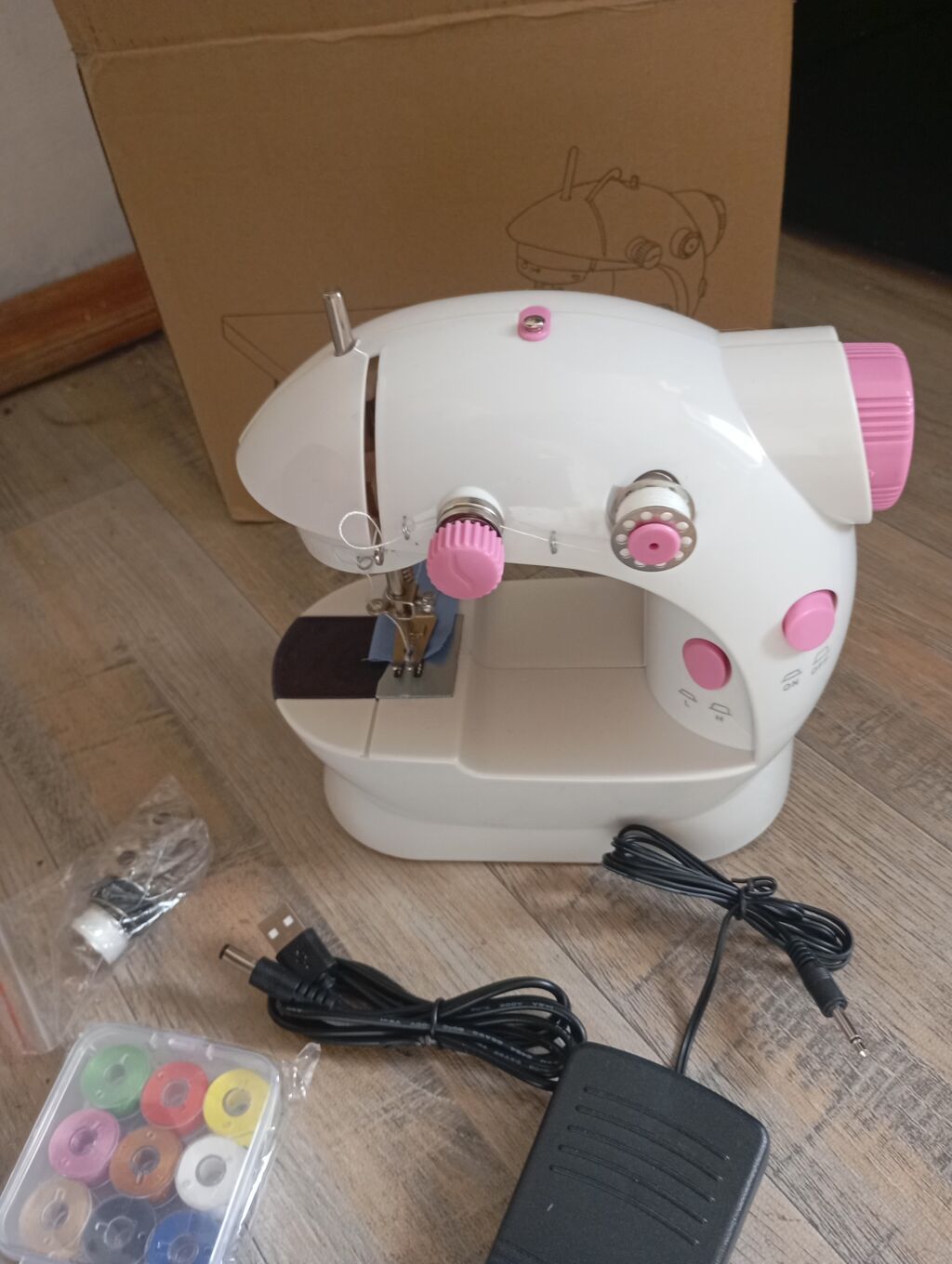 Mini tikiş maşını – kompakt və çoxfunksiyalı model Xüsusiyyətlər — Tikiş və işəmə maşınları, Bakı (4)