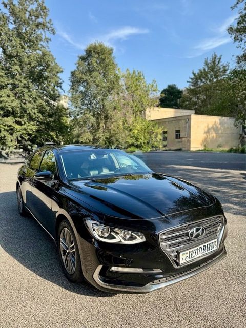 Hyundai Grandeur, 2.2 L, 2019 il, 203 500 km — 32 500 ₼ · 2019 · 2.2 л · 203 500 km · Bakı · Avtomobillər Hyundai Grandeur, 2.2 L, 2019 il, 203 500 km — Bakı