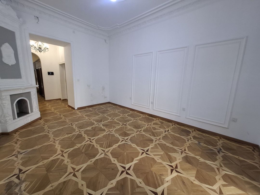 Satılır 4 otaqlı köhnə tikili 105 m² — Mənzil, Bakı (3)