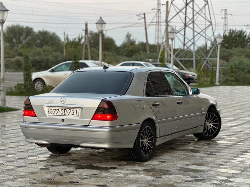 Mercedes C 180, 1.8 L, 2000 il, 371 000 km 77-GD-731 — Avtomobillər, Saatlı (7)