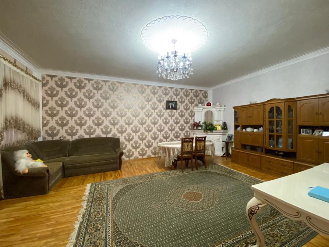 Satılır 5 otaqlı həyət evi/bağ evi 200 m² — Ev, villa, Bakı (5)