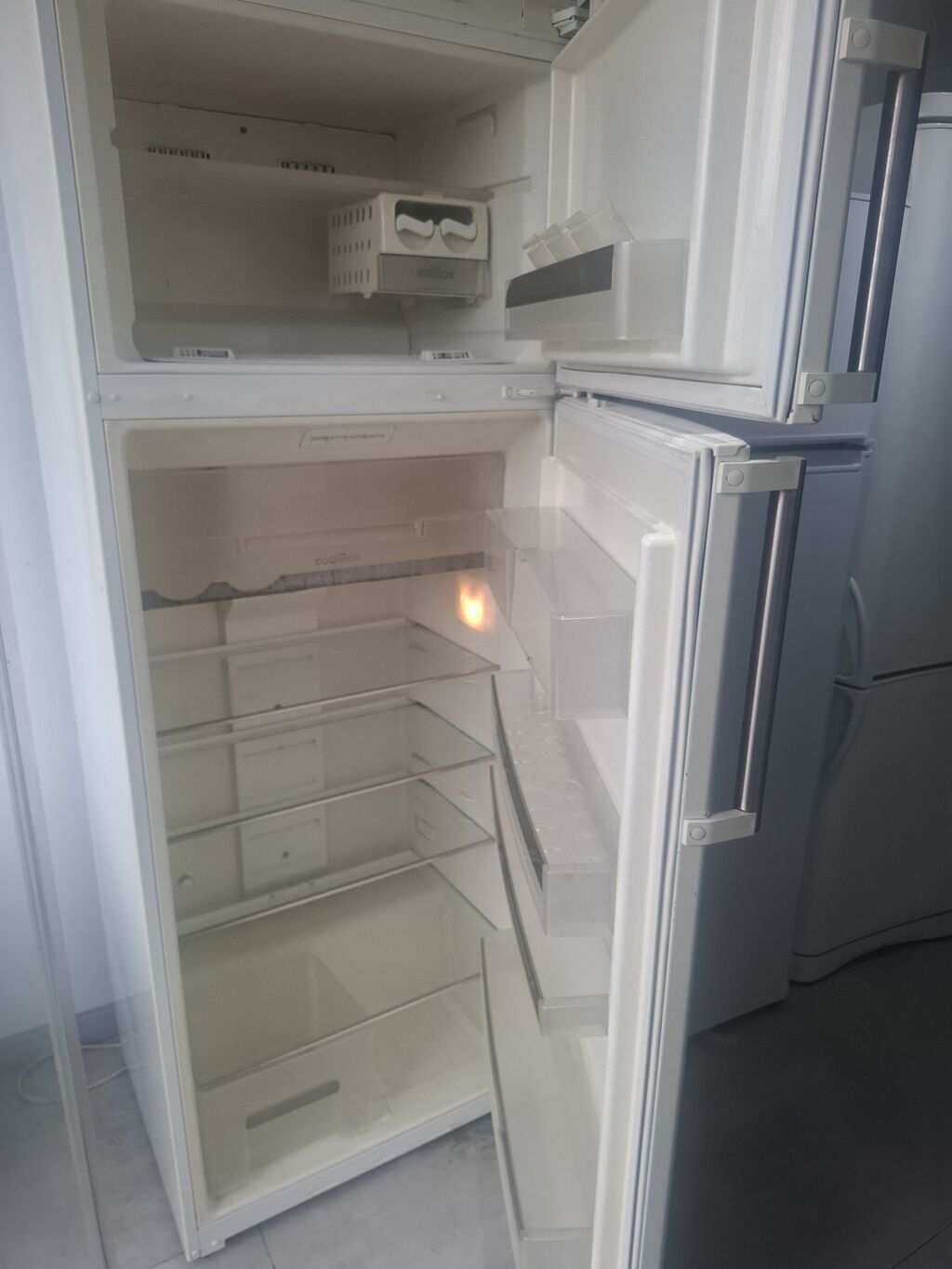 İşlənmiş 2 qapılı Siemens Soyuducu Satılır, rəng - Ağ, Təkərli — Soyuducular, Bakı (2)