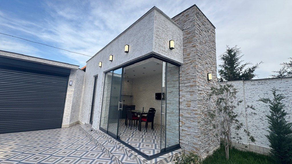 Satılır 5 otaqlı həyət evi/bağ evi 200 m² — Ev, villa, Bakı (8)