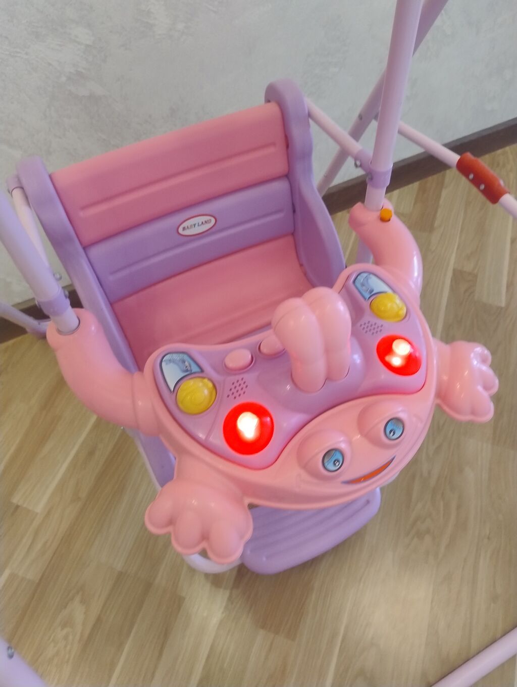Uşaq yelləncəyi – Baby Land - Rəng: çəhrayı/bənövşəyi tonlarda — Yelləmə maşınları, Bakı (3)