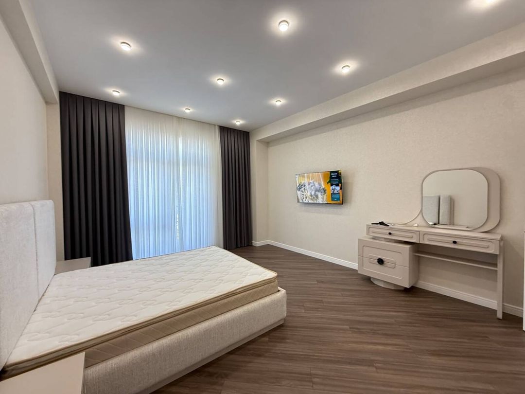 İcarəyə verilir 3 otaqlı yeni tikili 135 m² — Mənzil, Bakı (7)