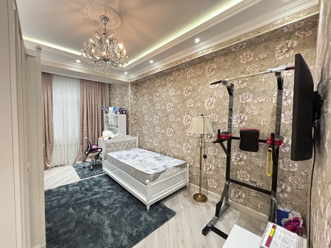 İcarəyə verilir 4 otaqlı yeni tikili 200 m² — Mənzil, Bakı (9)