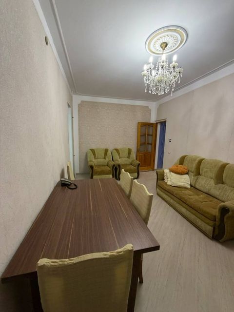 2-otaqlı mənzil kirayə verilir, İnqilab ismayılov küç., 65 m² — 450 ₼ · Bakı · Mənzil 2-otaqlı mənzil kirayə verilir, İnqilab ismayılov küç., 65 m² — Bakı