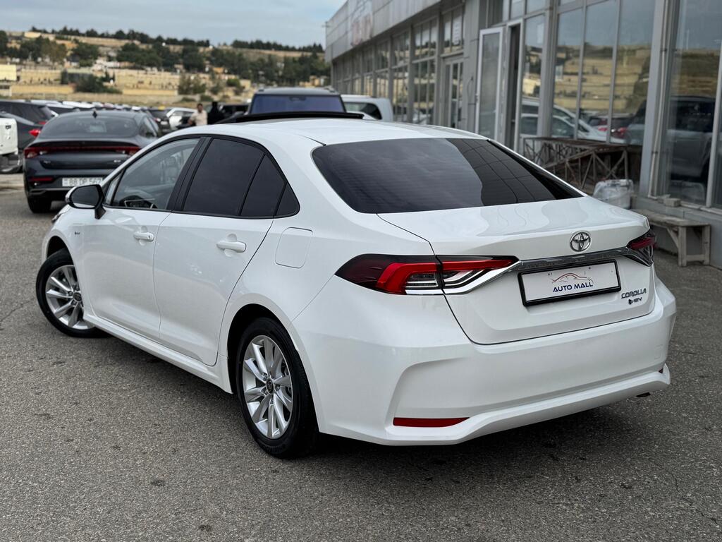 Toyota Corolla, 1.8 L, 0.85 kWh, 2025 il, 8 900 km — Avtomobillər, Bakı (5)