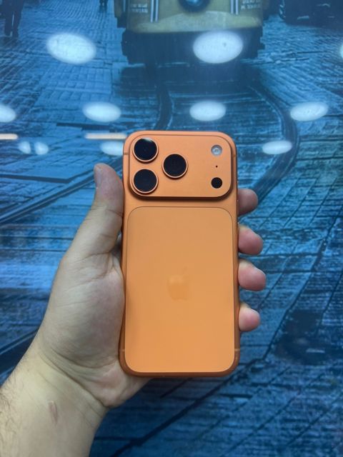 Apple iPhone 17 Pro Cosmic Orange 512GB/12GB — 2 099 ₼ · Bakı · Smartfonlar Apple iPhone 17 Pro Cosmic Orange 512GB/12GB — Bakı