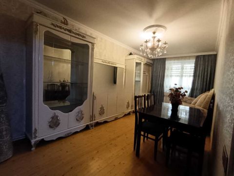 İcarəyə verilir 3 otaqlı köhnə tikili 705 m² — 480 ₼ · Sumqayıt · Mənzil İcarəyə verilir 3 otaqlı köhnə tikili 705 m² — Sumqayıt