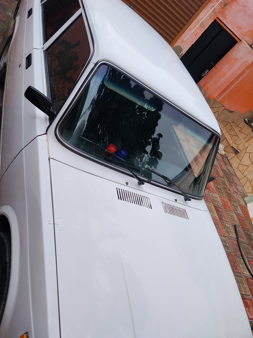 Lada 2107, ağ rəng, sedan. maşın idealdır. heçbir xərc tələb 77-OT-851 — Avtomobillər, Masazır (6)
