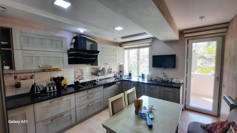 Satılır 3 otaqlı köhnə tikili 100 m² — 310 000 ₼ · Bakı · Mənzil Satılır 3 otaqlı köhnə tikili 100 m² — Bakı