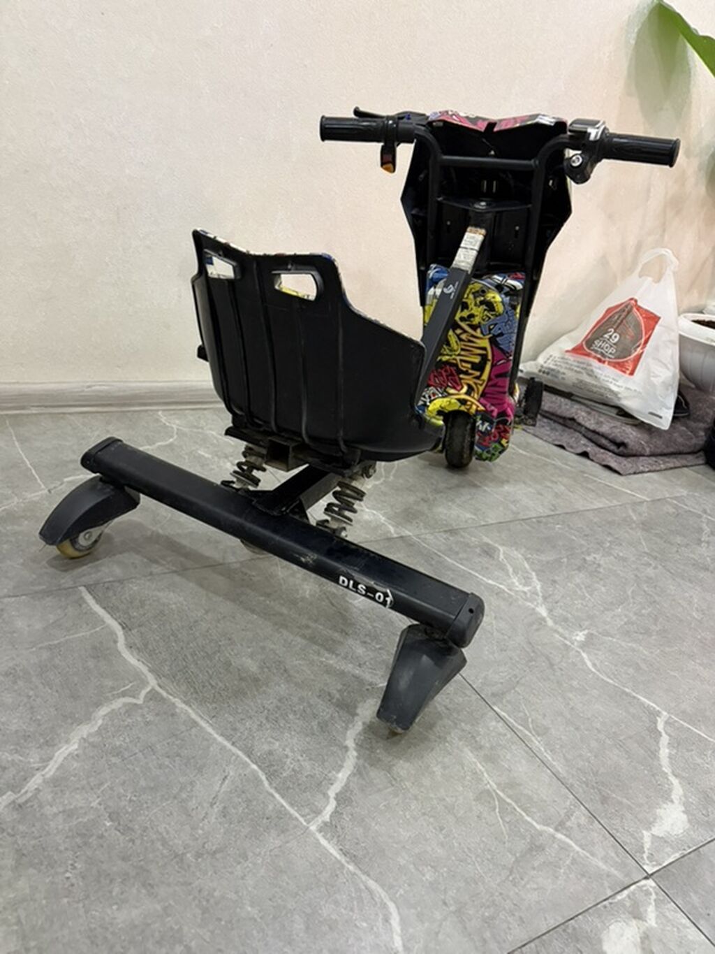 Elektrik drift skuter – oturacaqlı, 3 təkərli model - Rəngarəng — Uşaq avtomobilləri, Bakı (2)