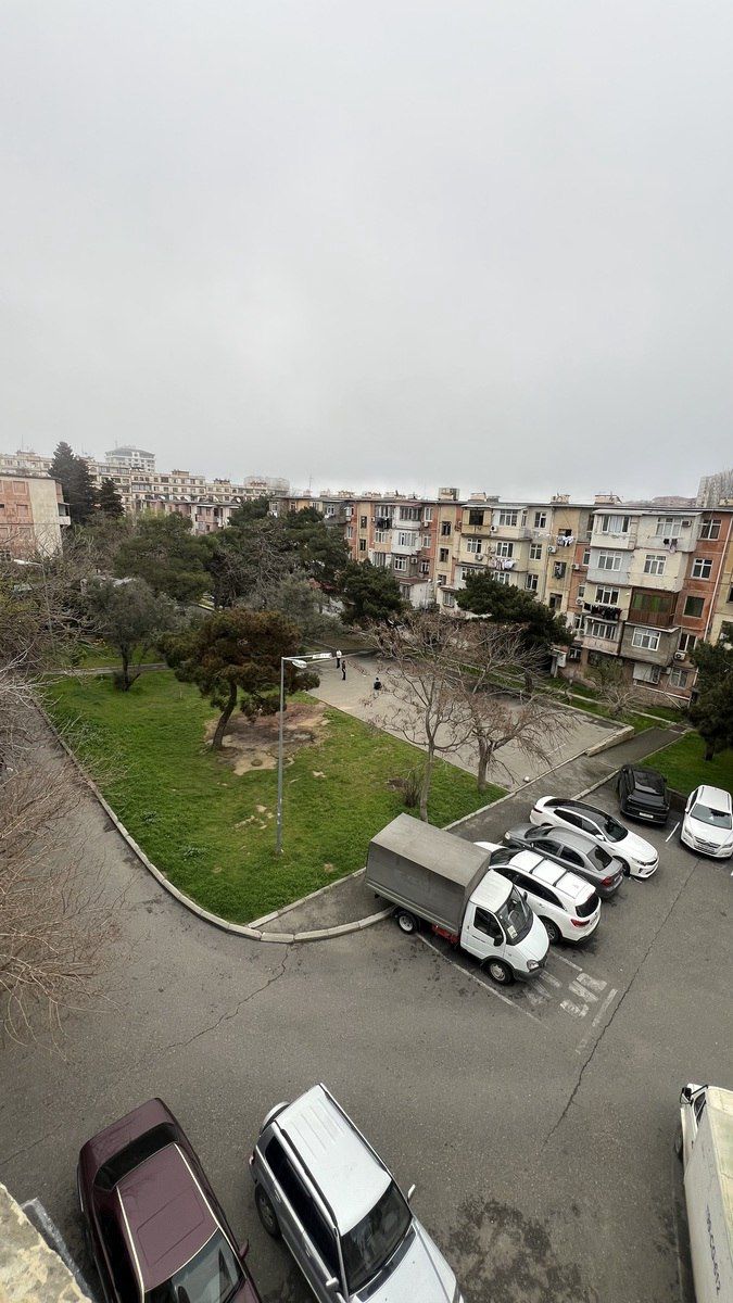 Satılır 2 otaqlı köhnə tikili 55 m² — Mənzil, Bakı