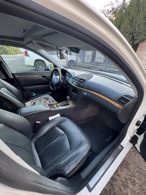 Mercedes E 350, 3.5 L, 2006 il, 270 038 km 90-ZL-969 — Avtomobillər, Qəbələ (3)