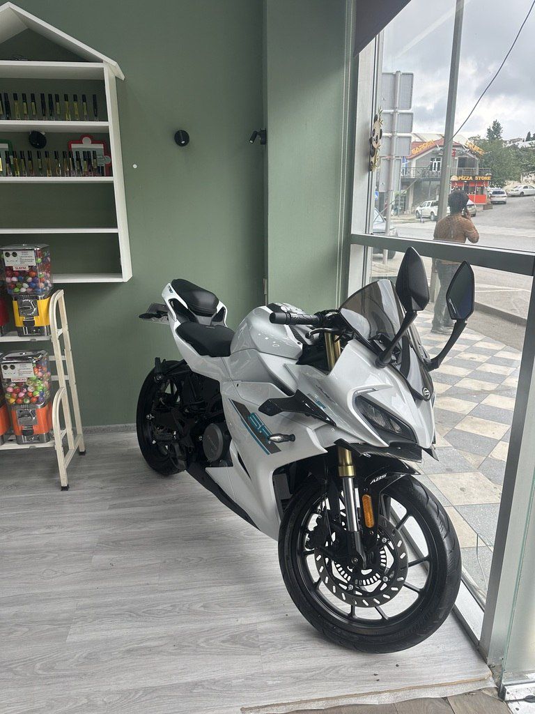 Cfmoto 250 SR, 250 sm3, 2026 il, 740 km — Motosikletlər, Bakı (2)