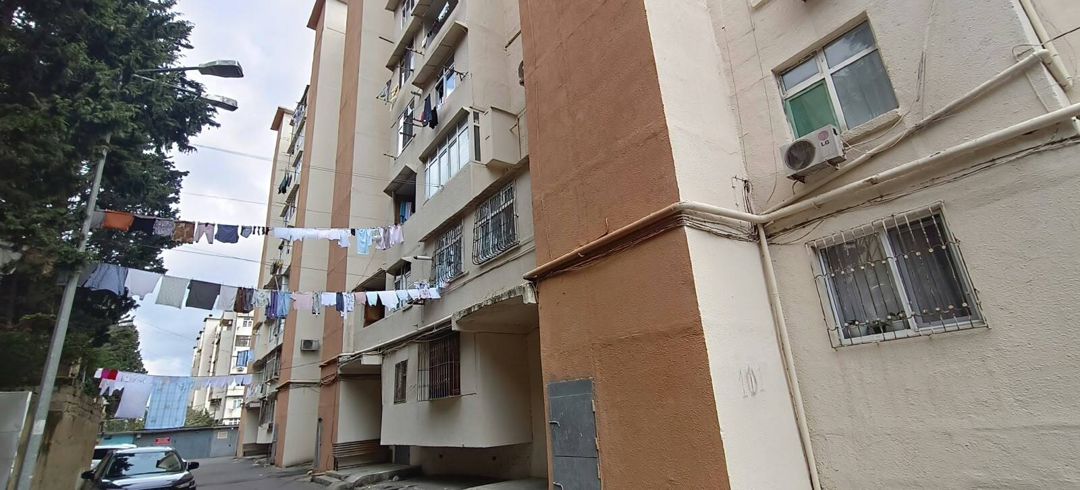 Satılır 3 otaqlı köhnə tikili 80 m² — Mənzil, Bakı (2)