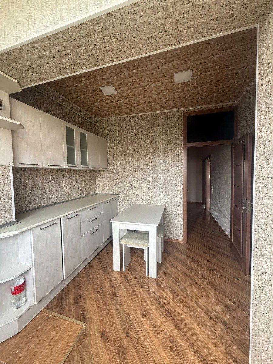 İcarəyə verilir 4 otaqlı köhnə tikili 100 m² — Mənzil, Bakı (7)
