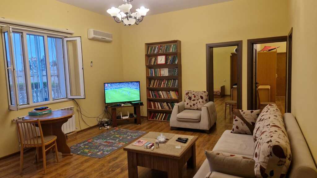 Satılır 4 otaqlı həyət evi/bağ evi 200 m² — Ev, villa, Bakı (12)